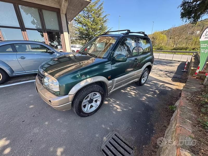 Usata Suzuki Grand Vitara 94 CV (69 kW) 2003 Verde SUV