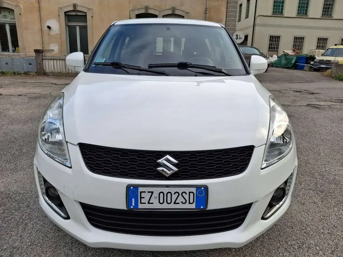 Usata Suzuki Swift Cool 94 CV (69 kW) 2015 Bianco Utilitaria