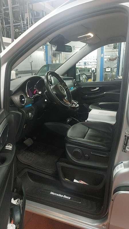 Usata Mercedes V220 163 CV (119 kW) 2017 Grigio Monovolume