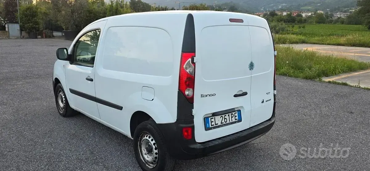 Usata Renault Kangoo 75 CV (55 kW) 2012 Bianco Monovolume