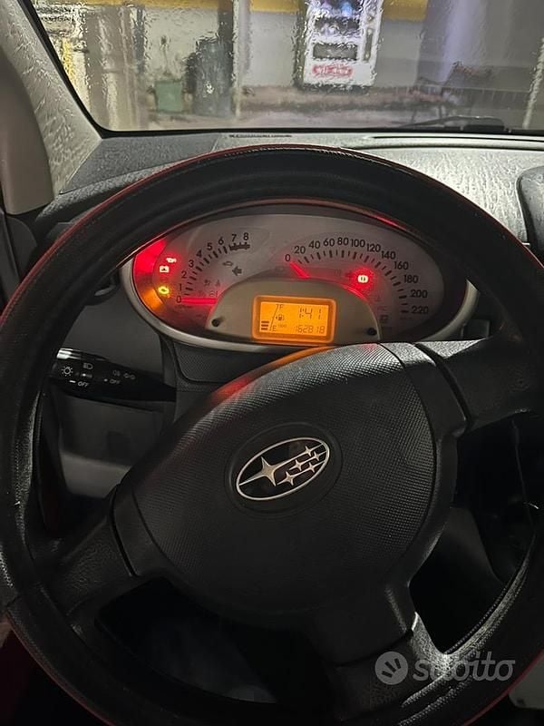 Usata Subaru Justy 69 CV (50 kW) 2011 Rosso Utilitaria