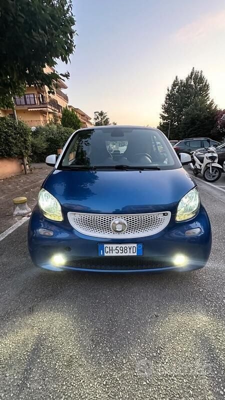 Usata 2016 Smart ForTwo Coupé Prime Utilitaria | 8500 € (Ottimo prezzo) - Immagine 1/4