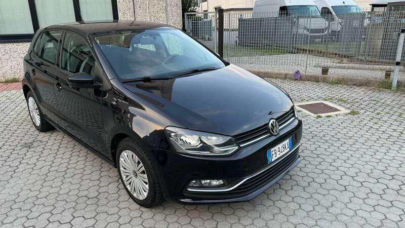 Usata VW Polo Comfortline 75 CV (55 kW) 2015 Nero Berlina