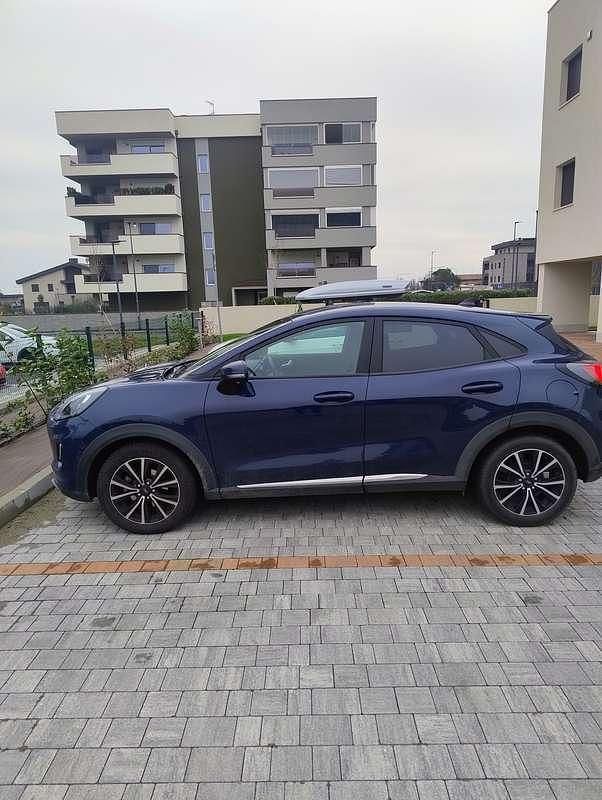 Usata Ford Puma Titanium 125 CV (91 kW) 2024 Blu/azzurro SUV