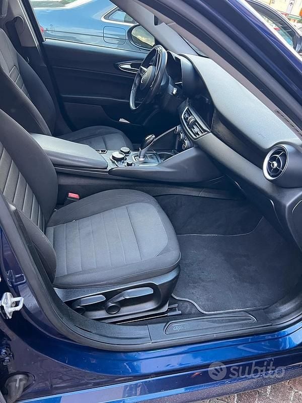 Usata Alfa Romeo Giulia 150 CV (110 kW) 2014 Berlina