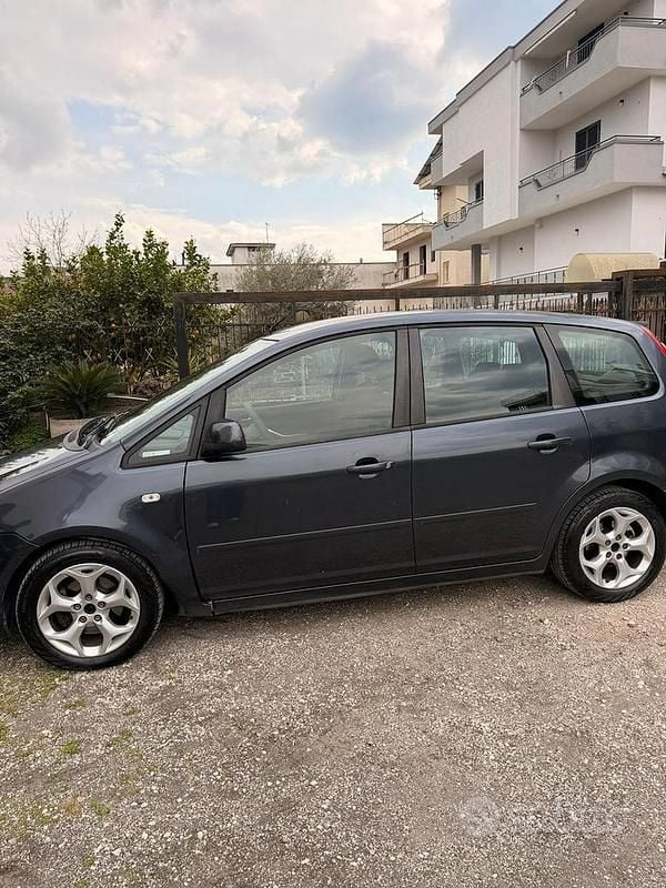 Usata Ford C-MAX Titanium 90 CV (66 kW) 2012 Grigio Monovolume