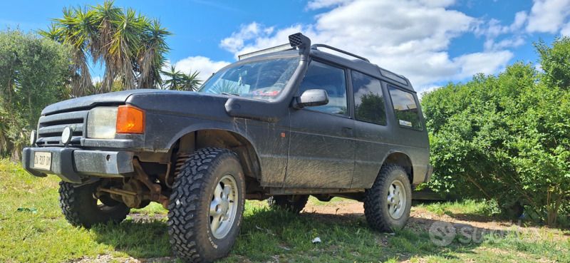 Usata Land Rover Discovery 136 CV (100 kW) 1994 Nero SUV