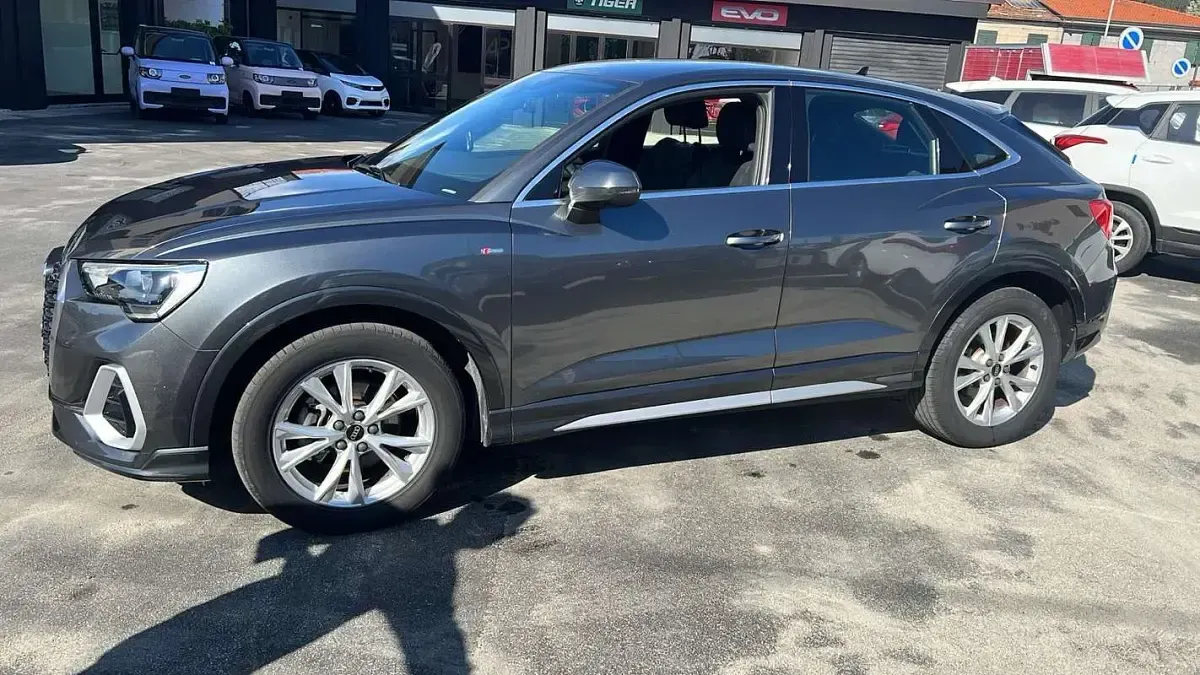Usata Audi Q3 Sportback S-Line 150 CV (110 kW) 2021 SUV