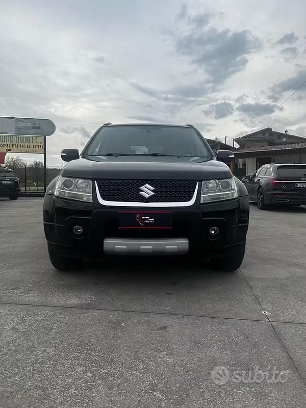 Usata Suzuki Grand Vitara 130 CV (95 kW) 2010 Nero SUV