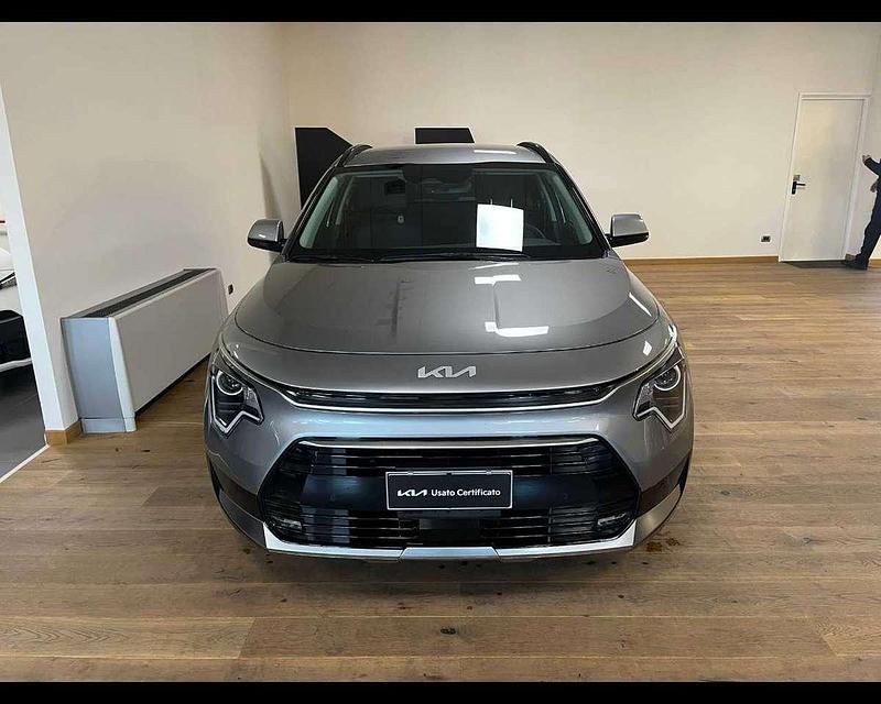 Usata Kia Niro Style 105 CV (77 kW) 2023 Argento SUV