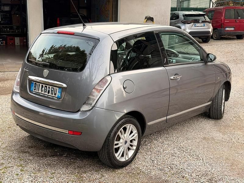 Usata Lancia Ypsilon 60 CV (44 kW) 2007 Utilitaria