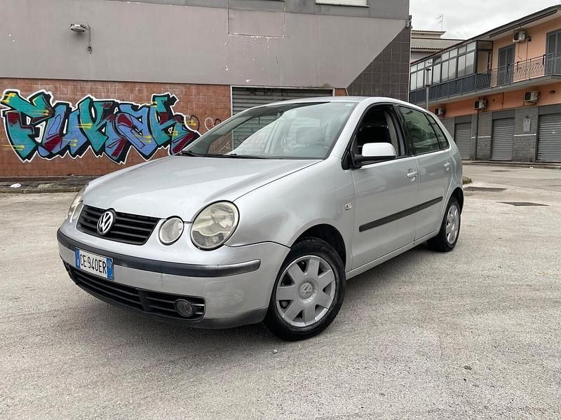 Usata VW Polo 74 CV (54 kW) 2003 Argento Berlina