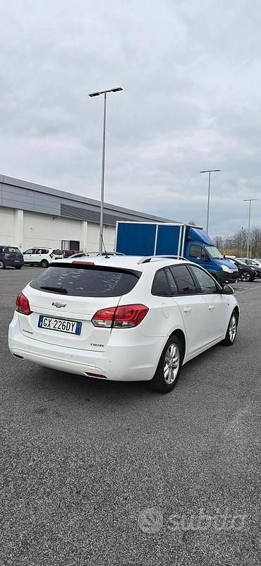 Usata Chevrolet Cruze 131 CV (96 kW) 2013 Bianco Station wagon