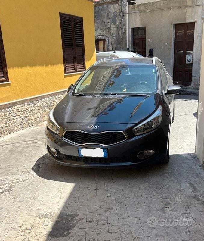Usata Kia Ceed Sportswagon 110 CV (80 kW) 2015 Nero Station wagon