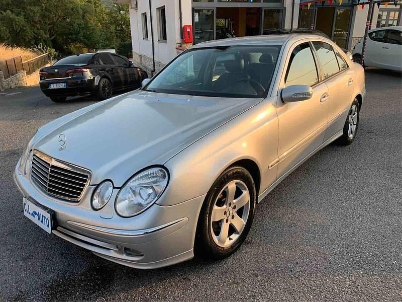 Grigio Usata 2006 Mercedes E280 Avantgarde Tre volumi | 3799 € - Immagine 1/4