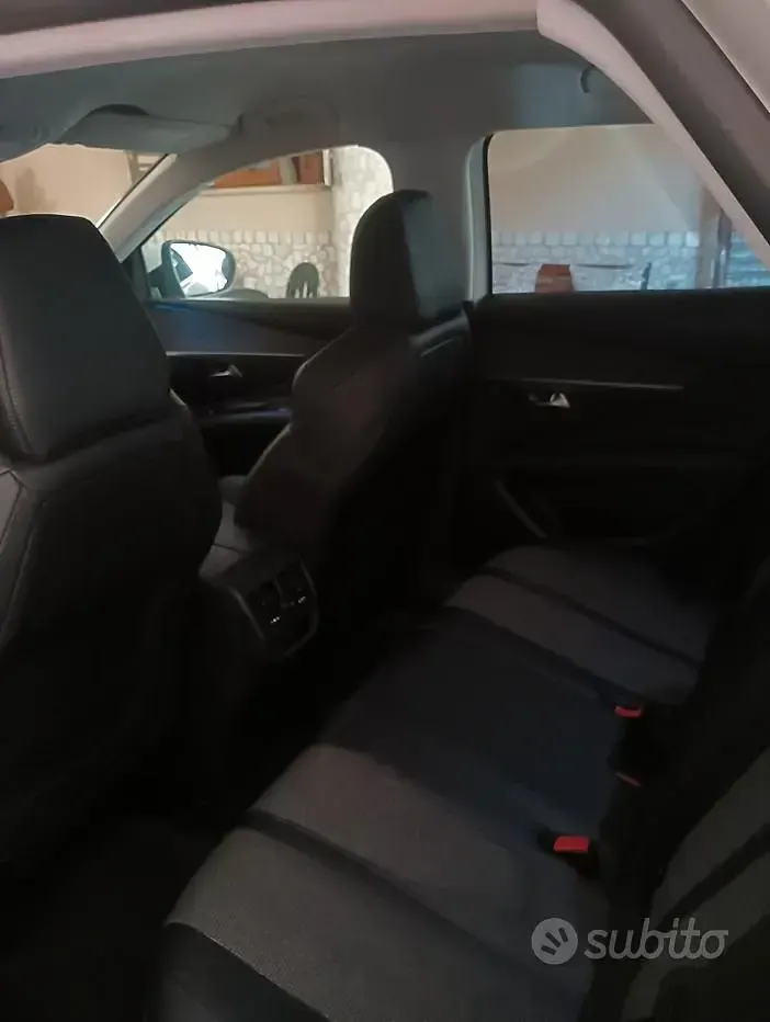Usata Peugeot 3008 131 CV (96 kW) 2019 Bianco SUV