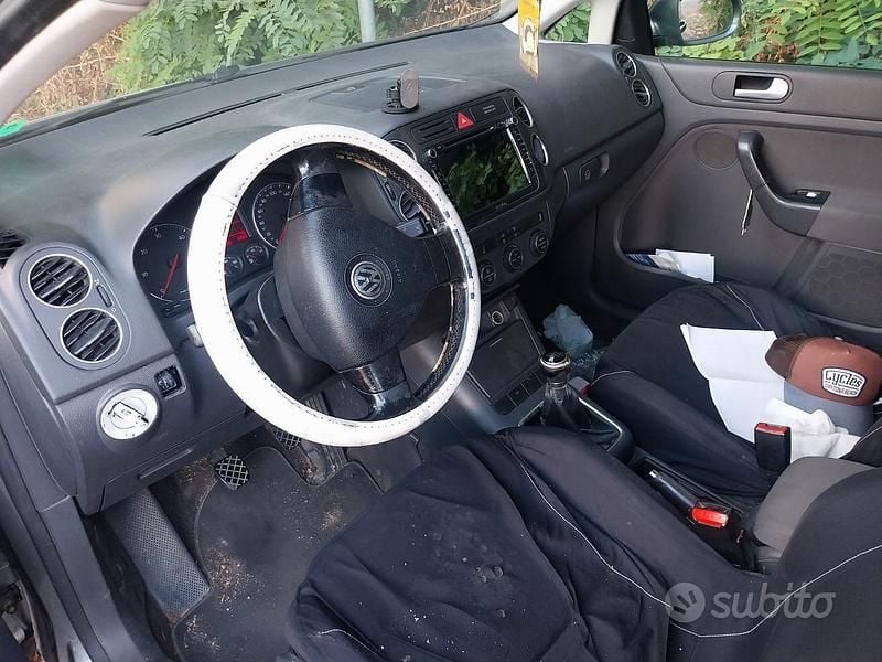 Usata VW Golf V 110 CV (80 kW) 2007 Verde Berlina