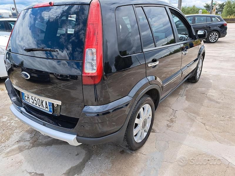 Usata Ford Fusion Titanium 101 CV (74 kW) 2011 Nero Berlina