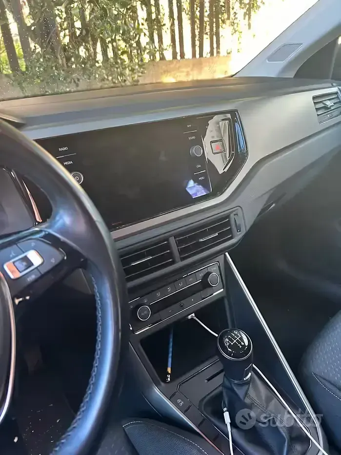 Usata VW Polo 80 CV (58 kW) 2020 Grigio Utilitaria