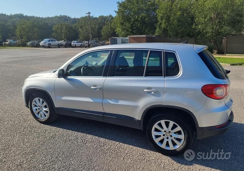 Usata VW Tiguan 140 CV (102 kW) 2009 Grigio SUV