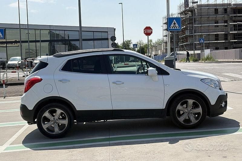 Usata Opel Mokka Cosmo 140 CV (102 kW) 2014 Bianco SUV