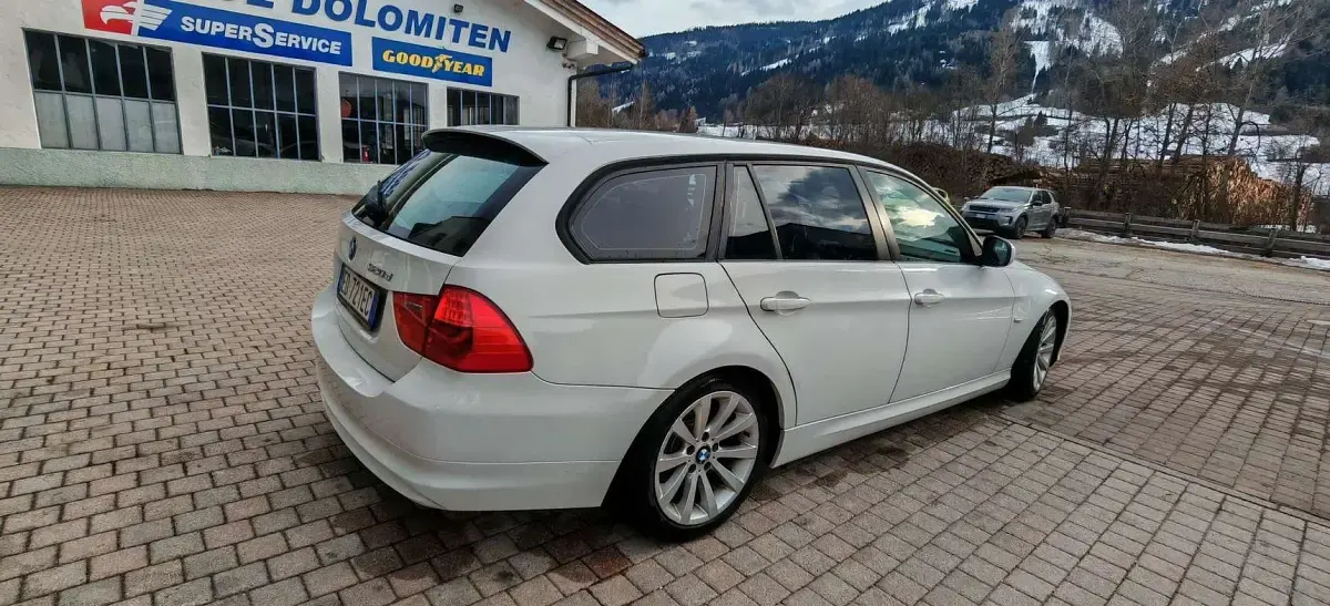Usata BMW 320 184 CV (135 kW) 2010 Berlina