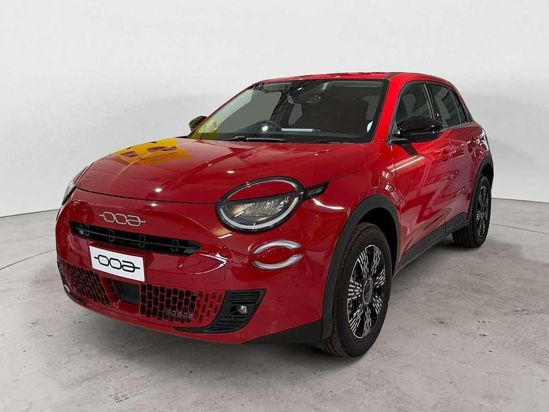 Nuova Fiat 600 Icon 110 CV (80 kW) 2026 Rosso SUV