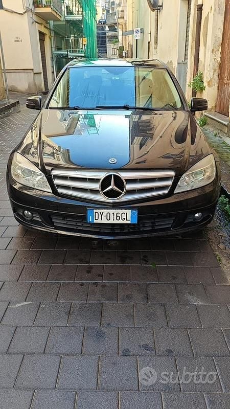 Nero Usata 2009 Mercedes C200 Berlina | 5500 € (Buon prezzo) - Immagine 1/4
