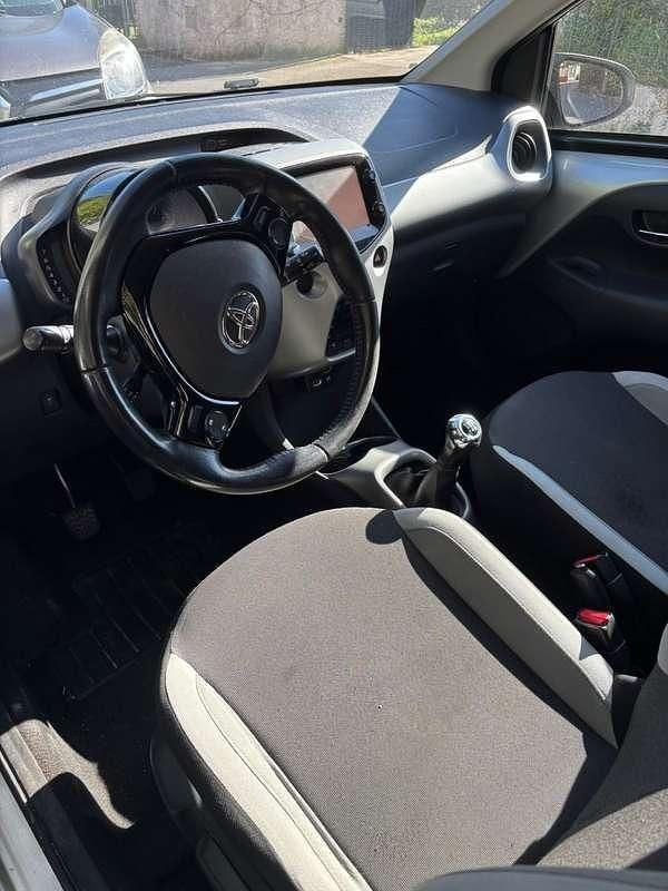 Usata Toyota Aygo X-clusiv 69 CV (50 kW) 2016 Utilitaria