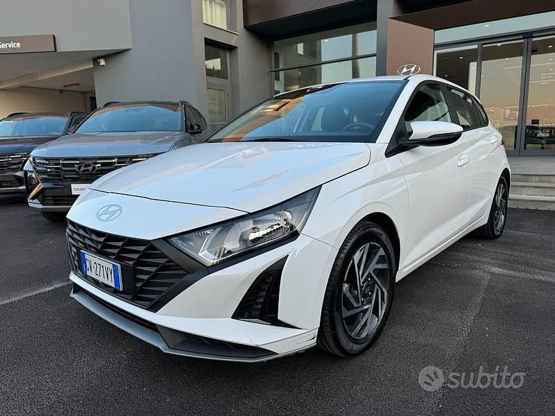Usata Hyundai i20 78 CV (57 kW) 2024 Bianco Utilitaria
