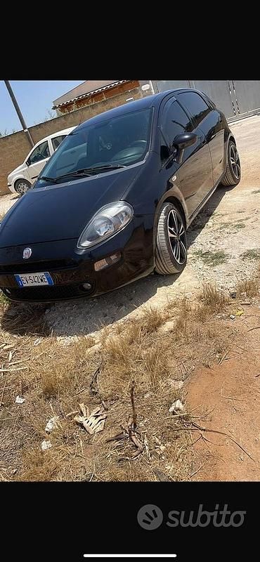 Usata Fiat Punto Evo 75 CV (55 kW) 2014 Nero Utilitaria
