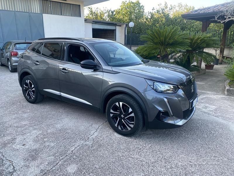 Usata Peugeot 2008 131 CV (96 kW) 2022 Grigio SUV