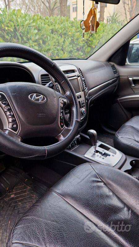 Bianco Usata 2011 Hyundai Santa Fe SUV | 7300 € (Cara) - Immagine 1/4