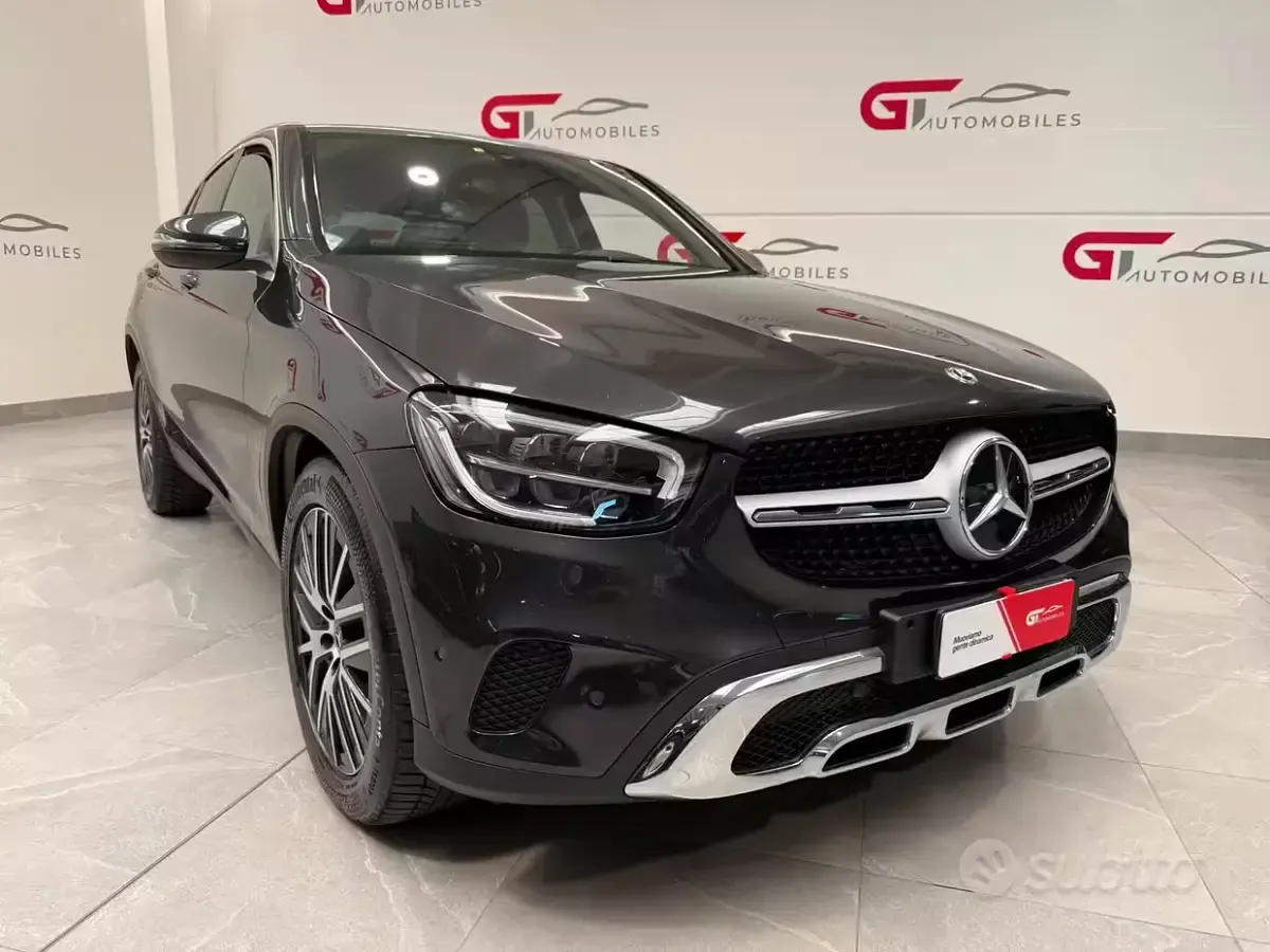 Usata Mercedes GLC200 Premium 163 CV (119 kW) 2020 Grigio SUV