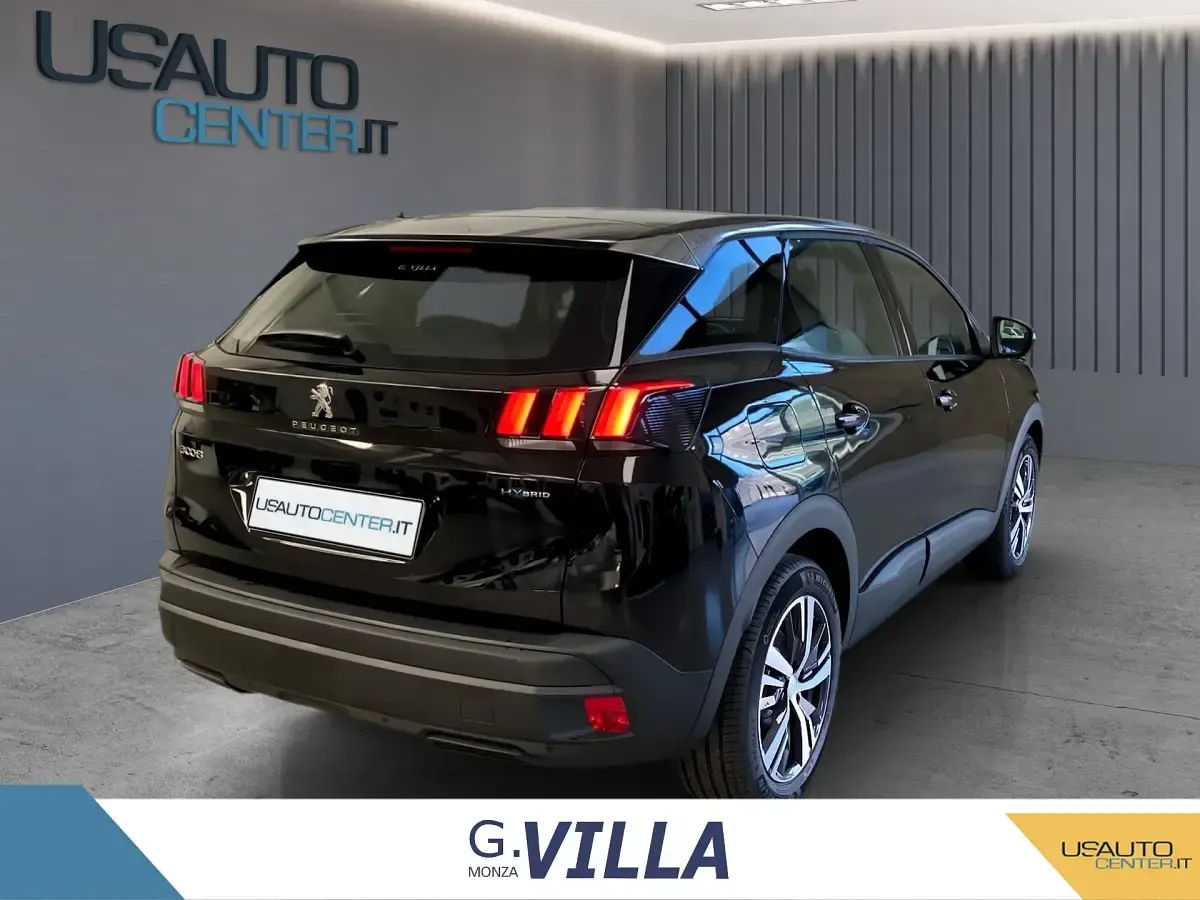 Usata Peugeot 3008 Allure 299 CV (219 kW) 2023 Bianco metallizzato SUV