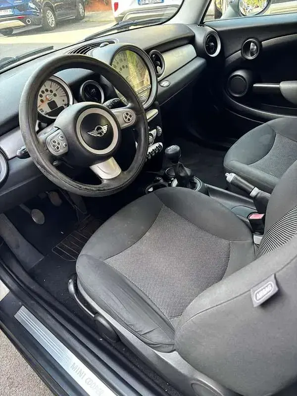 Usata Mini Cooper D 109 CV (80 kW) 2008 Beige Utilitaria