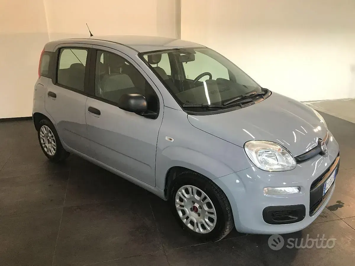 Usata Fiat Panda S 69 CV (50 kW) 2022 Grigio chiaro Utilitaria