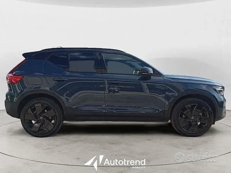 Usata Volvo XC40 Ultra 163 CV (119 kW) 2025 Blu SUV
