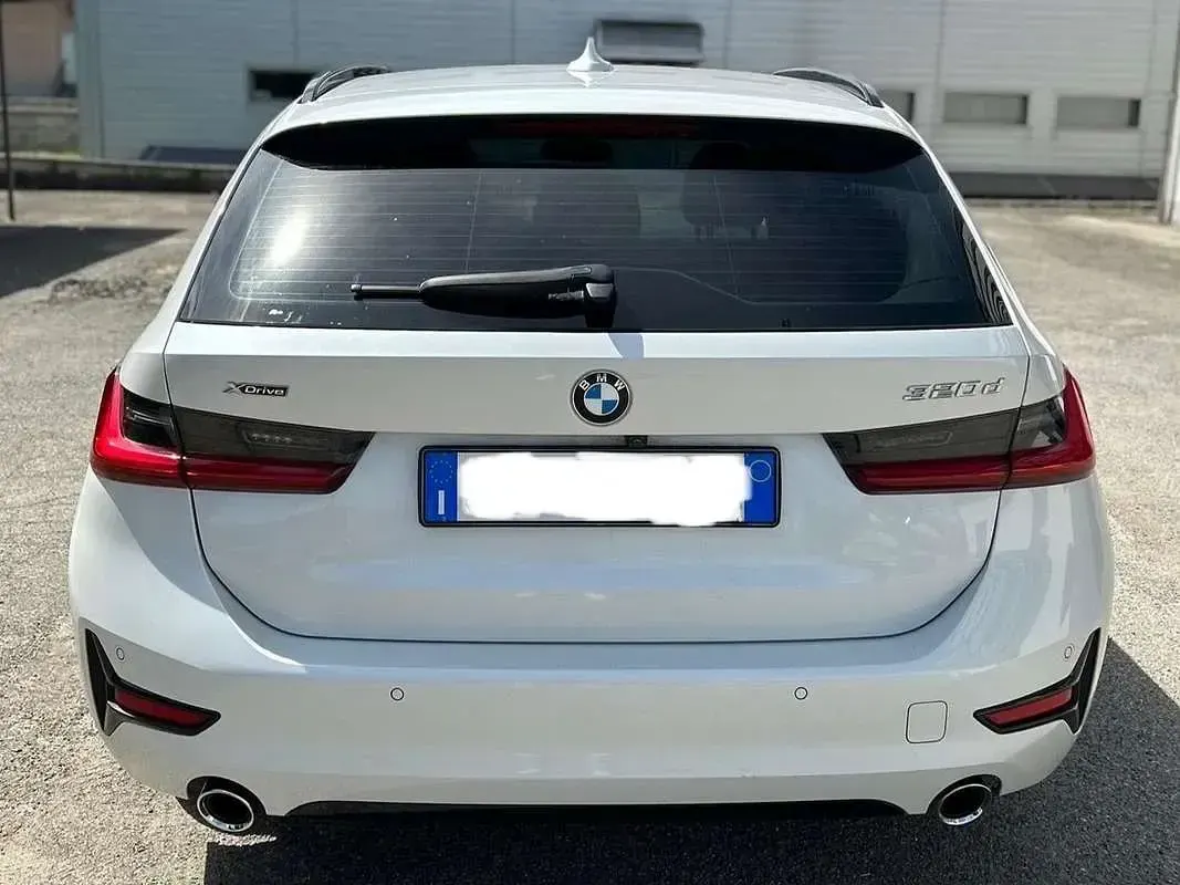 Usata BMW 320 Sport Line 190 CV (139 kW) 2020 Bianco Station wagon