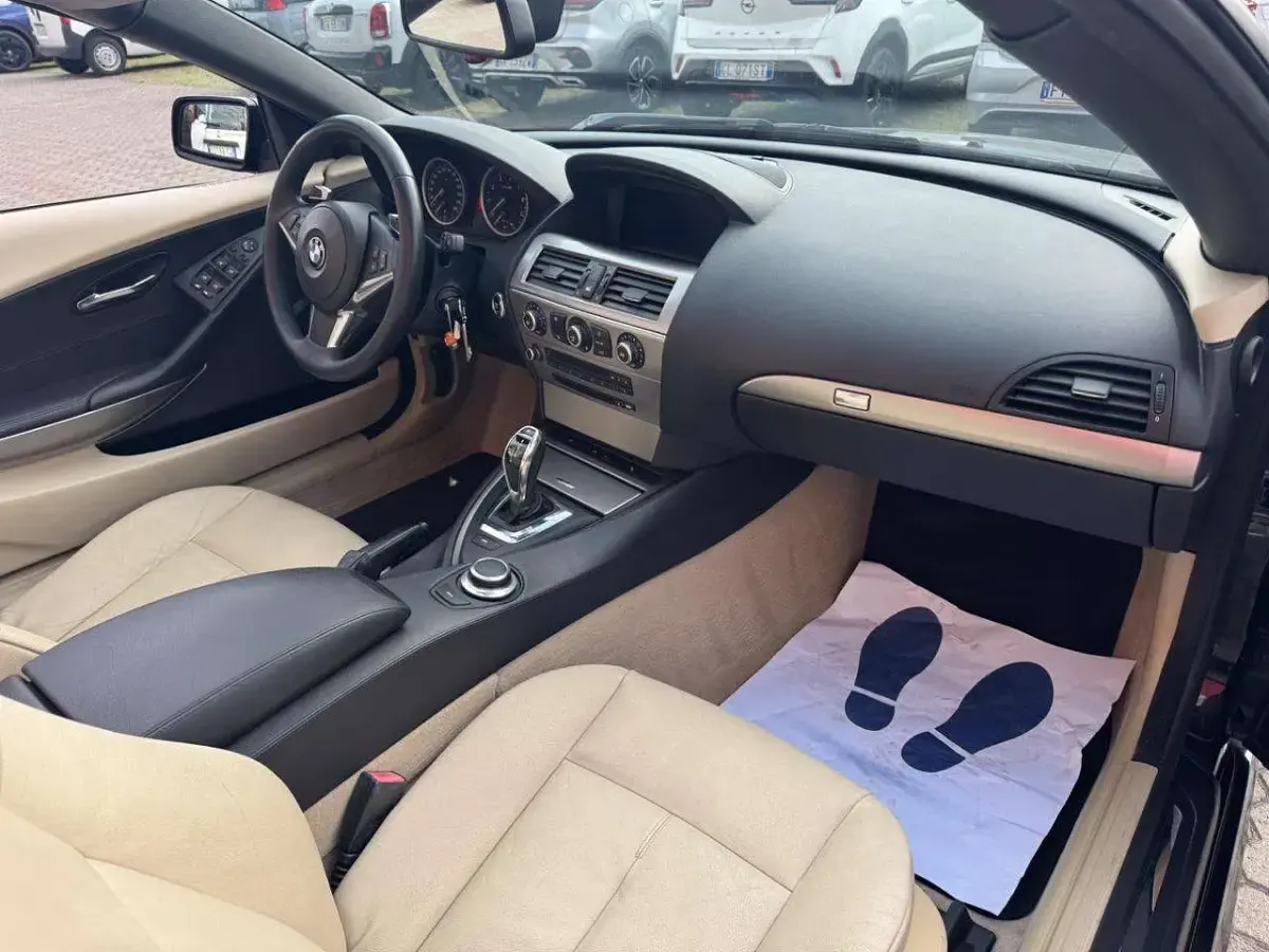 Usata BMW 630 Cabriolet Efficient Dynamics 272 CV (200 kW) 2008 Nero Cabrio