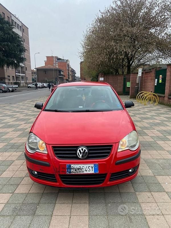 Usata VW Polo 60 CV (44 kW) 2009 Rosso Utilitaria