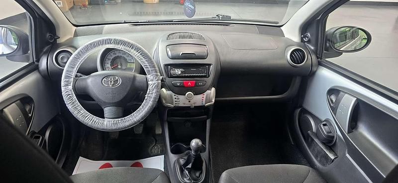 Usata Toyota Aygo 68 CV (50 kW) 2012 Utilitaria