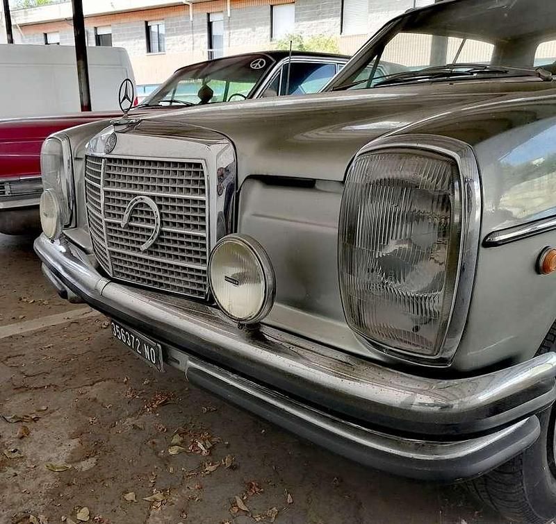 Usata Mercedes 250 150 CV (110 kW) 1971 Argento Coupé