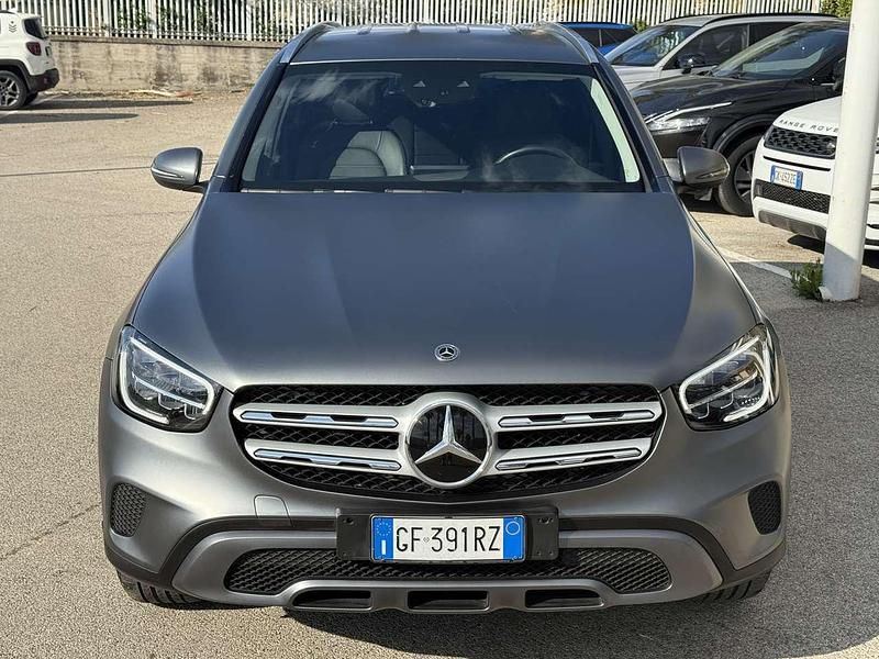 Usata Mercedes GLC300e 211 CV (155 kW) 2021 Grigio opaco SUV