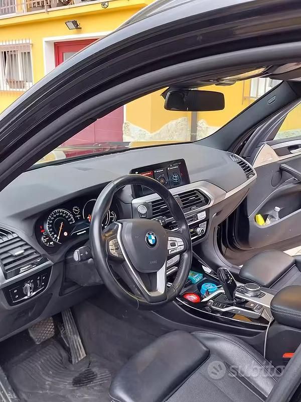 Second-hand BMW X3 190 CP (139 kW) 2018 Negru SUV