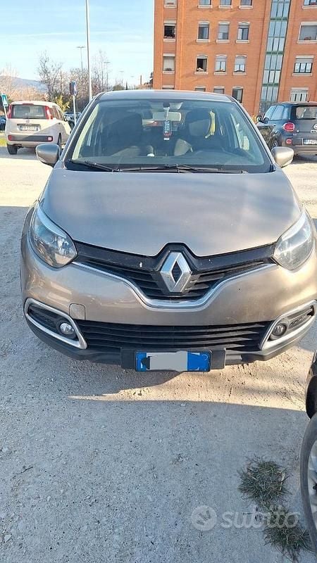 Usata Renault Captur 90 CV (66 kW) 2013 SUV