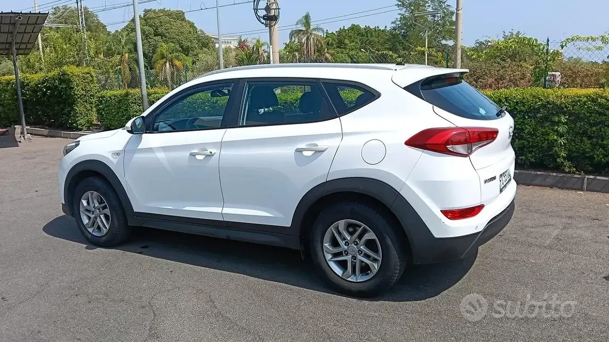 Usata Hyundai Tucson 116 CV (85 kW) 2016 Bianco SUV
