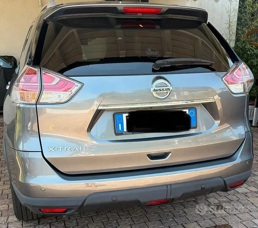 Usata Nissan X-Trail 131 CV (96 kW) 2016 Grigio SUV