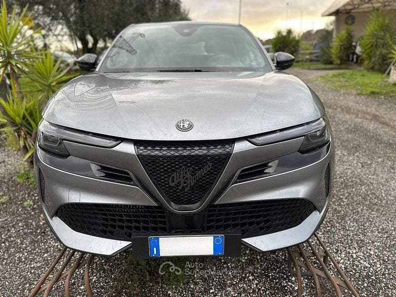Usata Alfa Romeo Junior 136 CV (100 kW) 2025 Grigio SUV