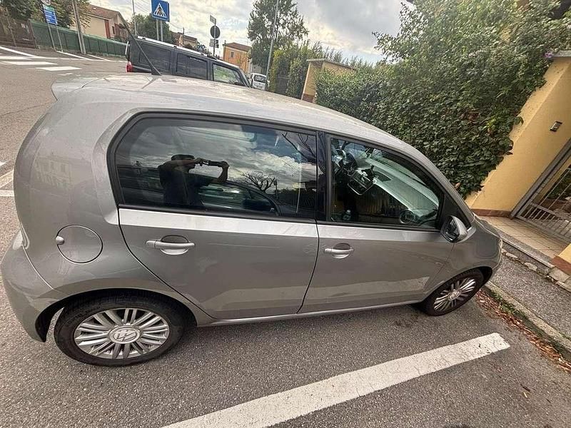 Usata VW up! Beats 65 CV (47 kW) 2021 Grigio Utilitaria